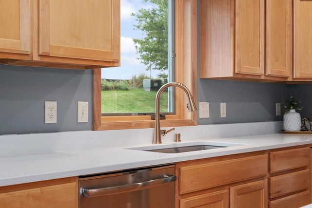 1716 Oakridge Court, Stoughton, WI 53589