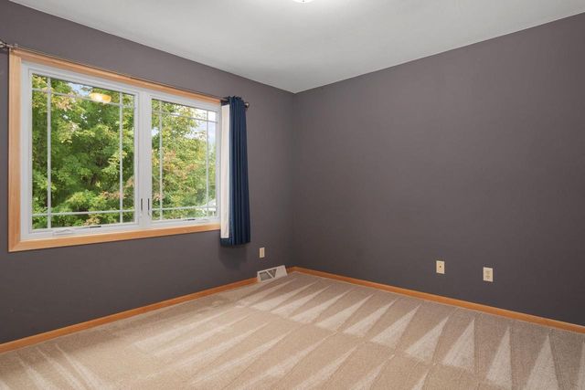 1716 Oakridge Court, Stoughton, WI 53589