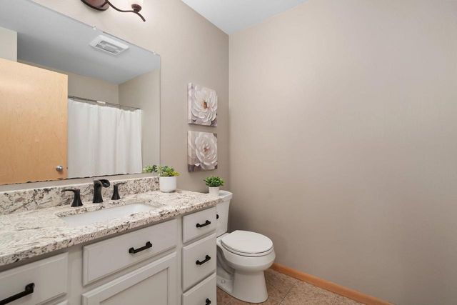 1716 Oakridge Court, Stoughton, WI 53589