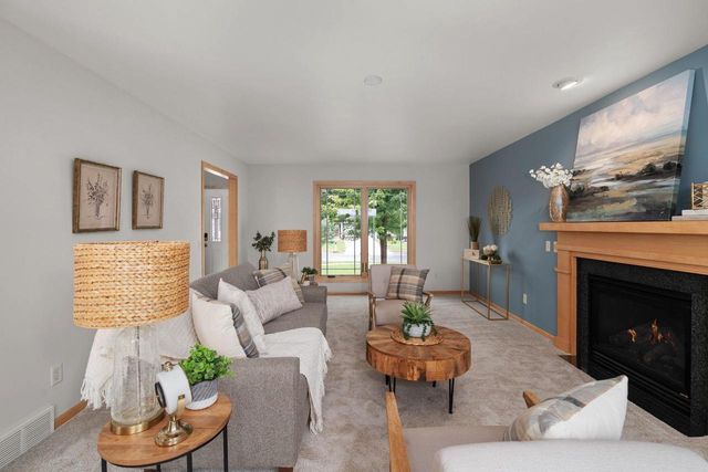 1716 Oakridge Court, Stoughton, WI 53589