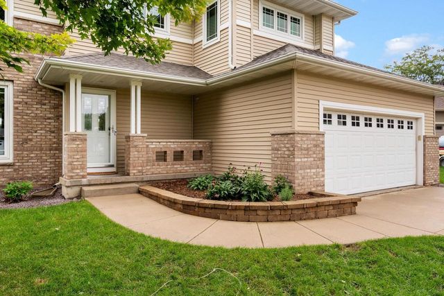 1716 Oakridge Court, Stoughton, WI 53589