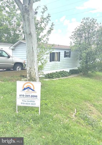 1 PENN DR, West Grove, PA 19390