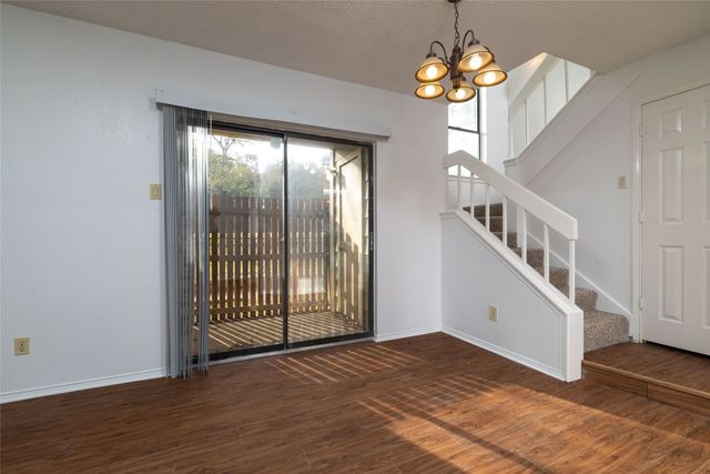 2104 Park Willow Lane A, Arlington, TX 76011