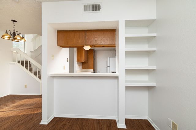 2104 Park Willow Lane A, Arlington, TX 76011