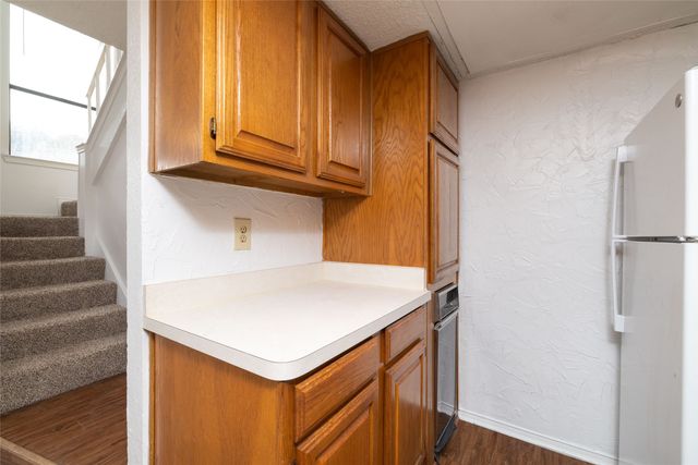 2104 Park Willow Lane A, Arlington, TX 76011