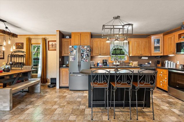 521 Hiwassee Rd, Lebanon, TN 37087