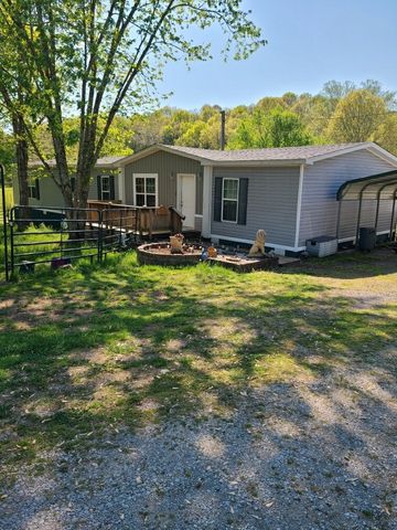 521 Hiwassee Rd, Lebanon, TN 37087