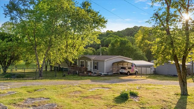 521 Hiwassee Rd, Lebanon, TN 37087
