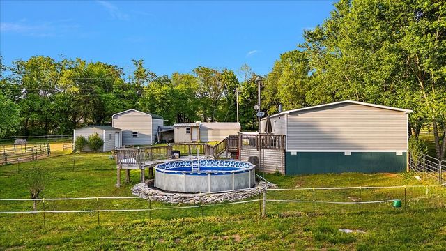 521 Hiwassee Rd, Lebanon, TN 37087