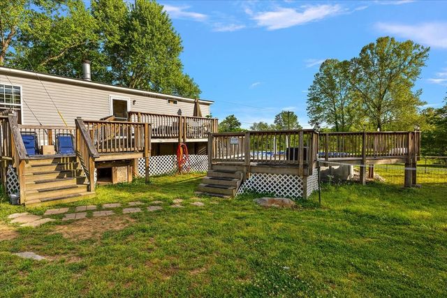 521 Hiwassee Rd, Lebanon, TN 37087