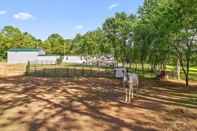521 Hiwassee Rd, Lebanon, TN 37087