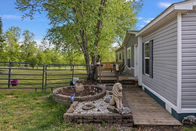 521 Hiwassee Rd, Lebanon, TN 37087
