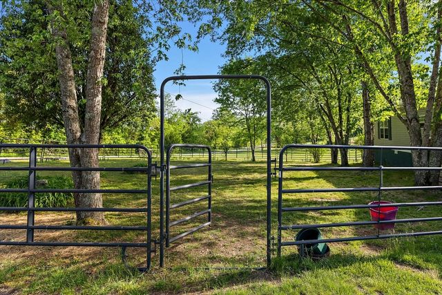 521 Hiwassee Rd, Lebanon, TN 37087