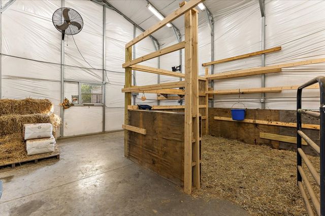 521 Hiwassee Rd, Lebanon, TN 37087