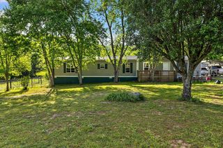 521 Hiwassee Rd, Lebanon, TN 37087