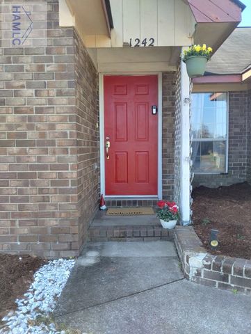 1242 Dhurahn Drive, Hinesville, GA 31313