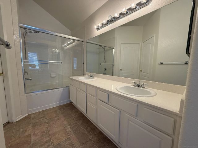 11370 Camino Playa Cancun 1, San Diego, CA 92124