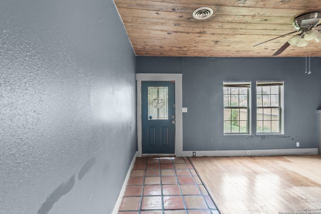 125 Jeffrey, San Antonio, TX 78201