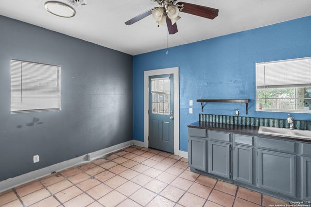 125 Jeffrey, San Antonio, TX 78201