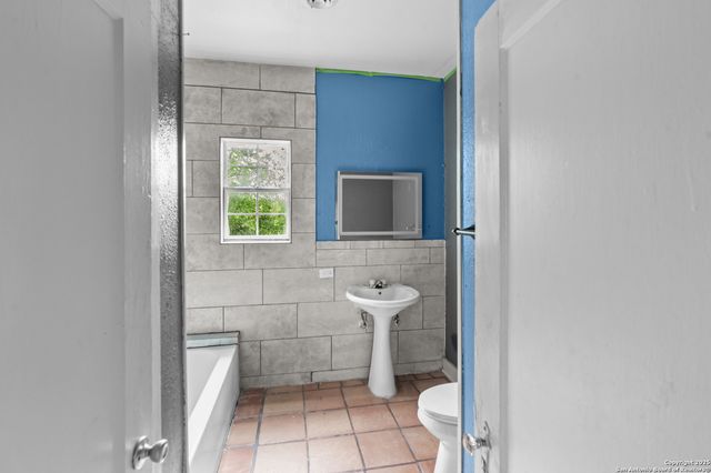 125 Jeffrey, San Antonio, TX 78201