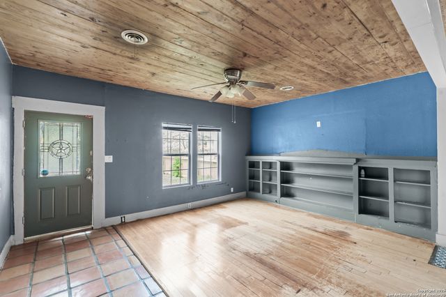 125 Jeffrey, San Antonio, TX 78201
