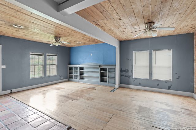 125 Jeffrey, San Antonio, TX 78201