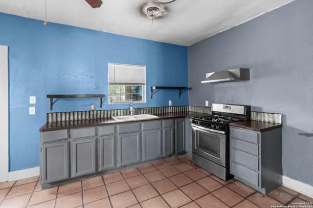 125 Jeffrey, San Antonio, TX 78201