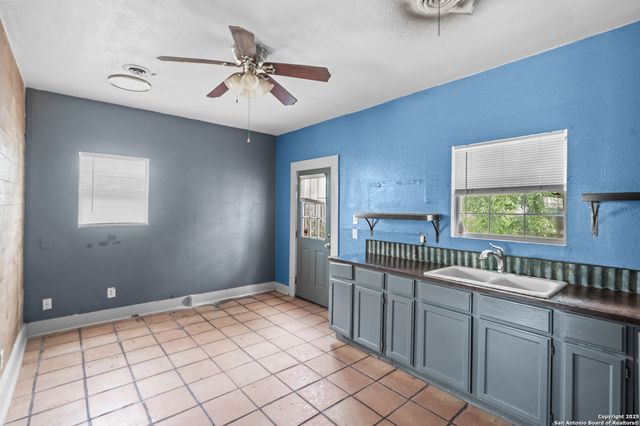 125 Jeffrey, San Antonio, TX 78201
