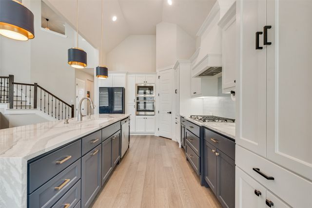 7108 Woodside Drive, Argyle, TX 76226