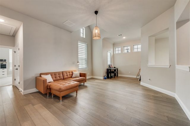 7108 Woodside Drive, Argyle, TX 76226