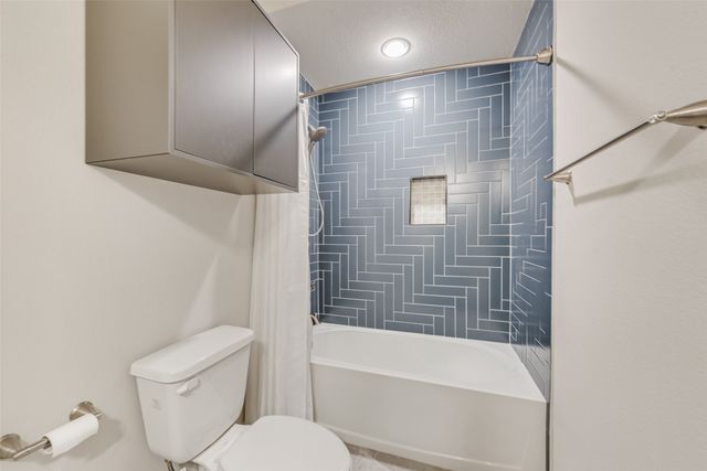 7108 Woodside Drive, Argyle, TX 76226