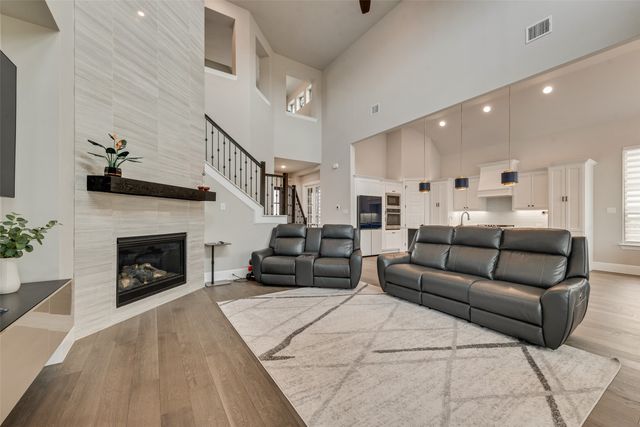 7108 Woodside Drive, Argyle, TX 76226