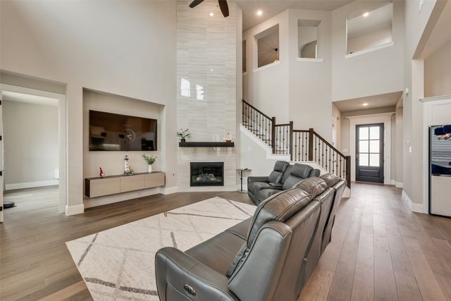 7108 Woodside Drive, Argyle, TX 76226