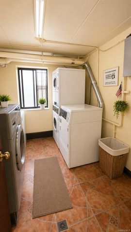 18016 Wexford Terrace 2B, Jamaica Estates, NY 11432