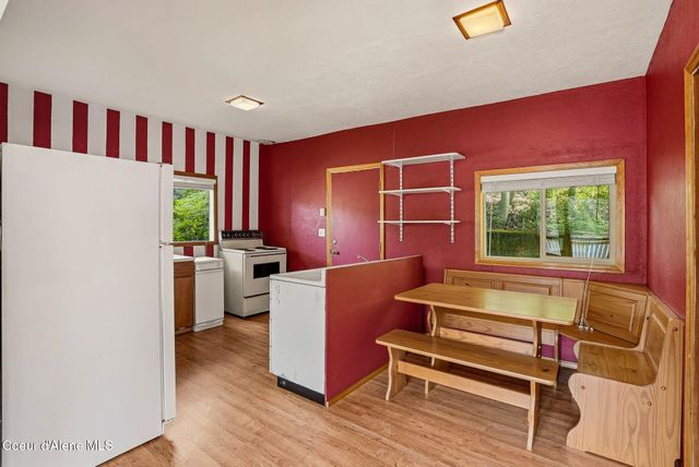 24305 N Lakeview Blvd, Rathdrum, ID 83858