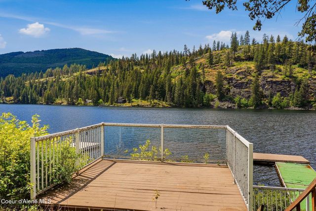 24305 N Lakeview Blvd, Rathdrum, ID 83858