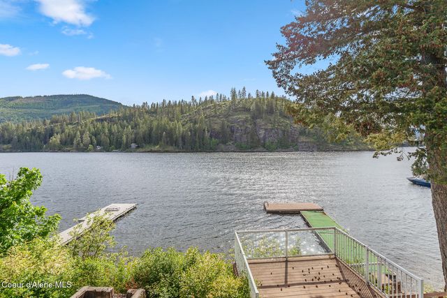24305 N Lakeview Blvd, Rathdrum, ID 83858