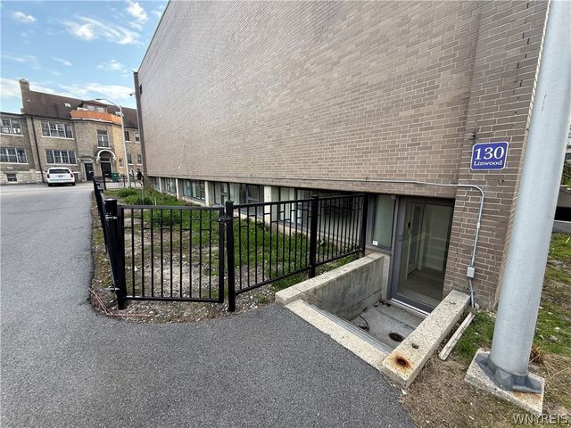 130 Linwood Avenue, Buffalo, NY 14209