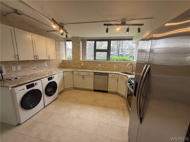 130 Linwood Avenue, Buffalo, NY 14209