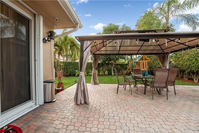 10361 NW 54th Place, Coral Springs, FL 33076