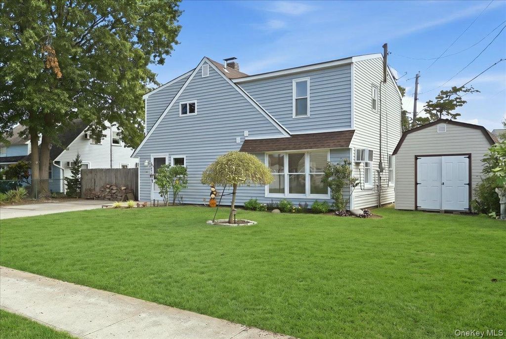 6 Stonecutter Road, Levittown, NY 11756 — photo 2
