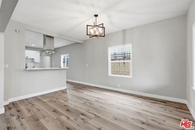 1009 E 43rd Street, Los Angeles, CA 90011