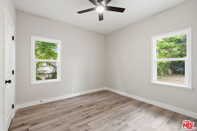 1009 E 43rd Street, Los Angeles, CA 90011