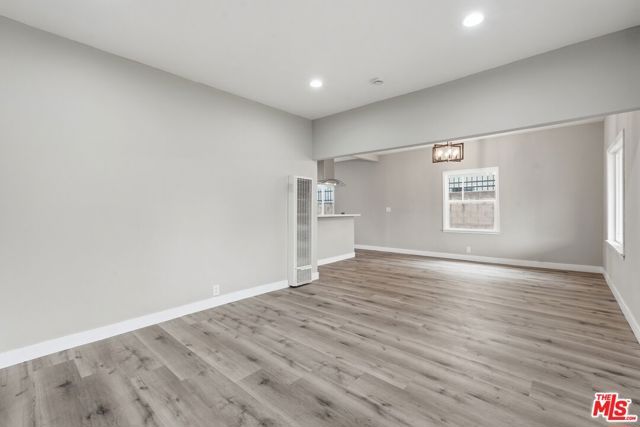 1009 E 43rd Street, Los Angeles, CA 90011
