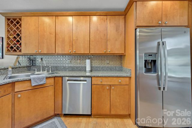 4311 Cove Loop Road, Hendersonville, NC 28739