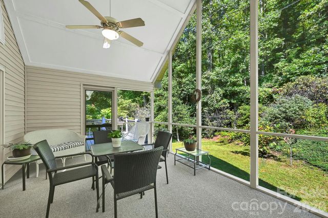 4311 Cove Loop Road, Hendersonville, NC 28739