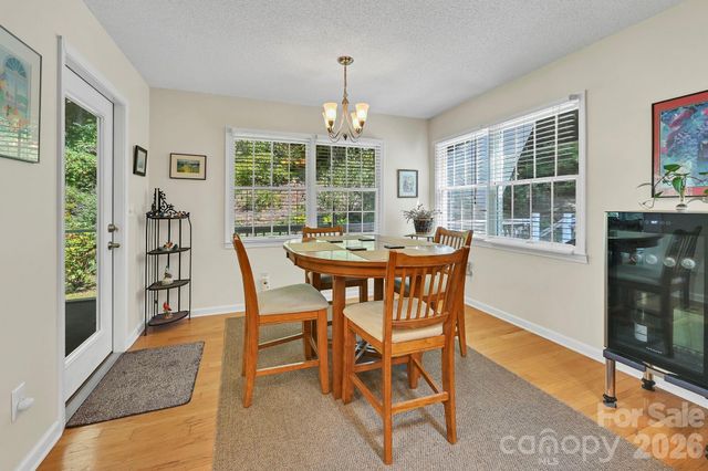 4311 Cove Loop Road, Hendersonville, NC 28739