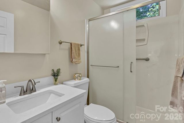 4311 Cove Loop Road, Hendersonville, NC 28739