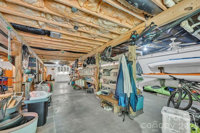 4311 Cove Loop Road, Hendersonville, NC 28739