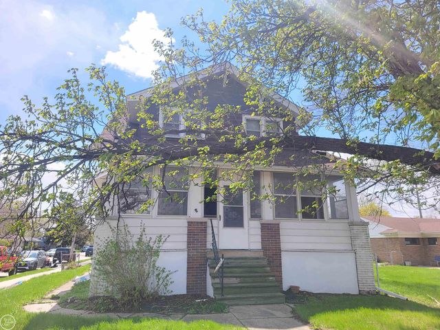 15350 E 10 Mile Road, Eastpointe, MI 48021